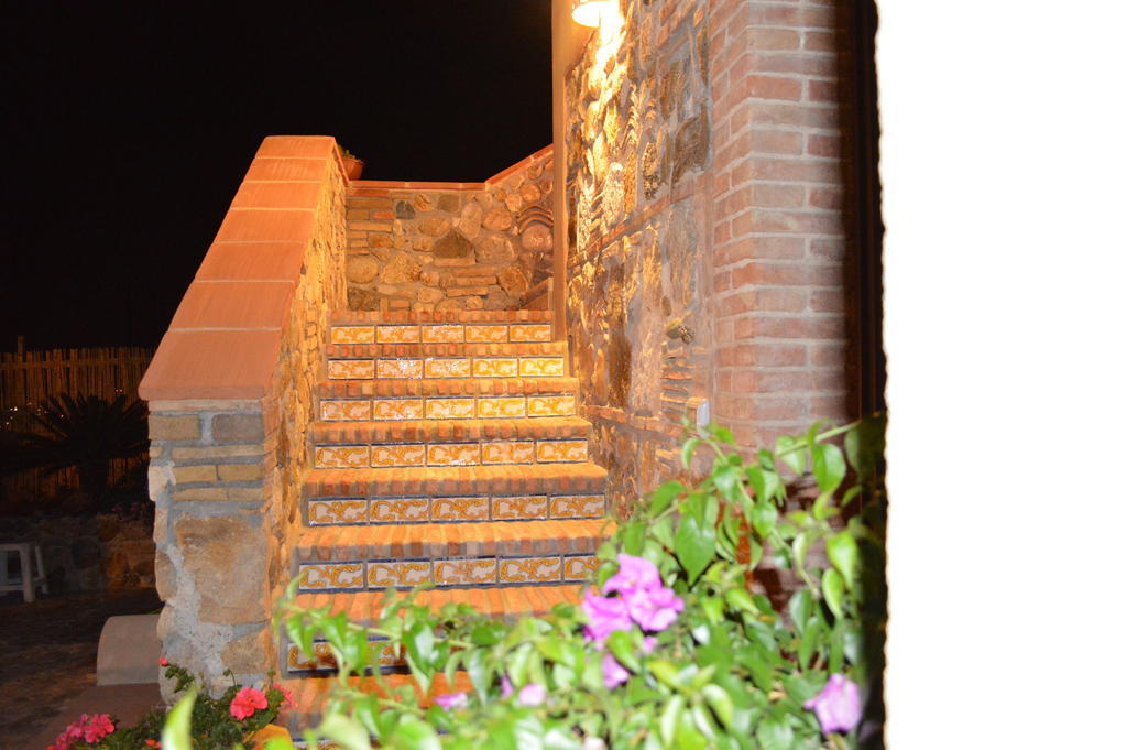 Villa Quiete Spadafora Exterior foto
